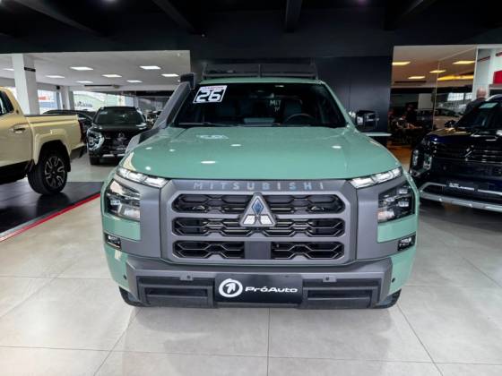 MITSUBISHI TRITON 2.4 BITURBO DIESEL CD SAVANA 4X4 AUTOMÁTICO MITSUBISHI TRITON 2.4 BITURBO DIESEL CD SAVANA 4X4 AUTOMÁTICO